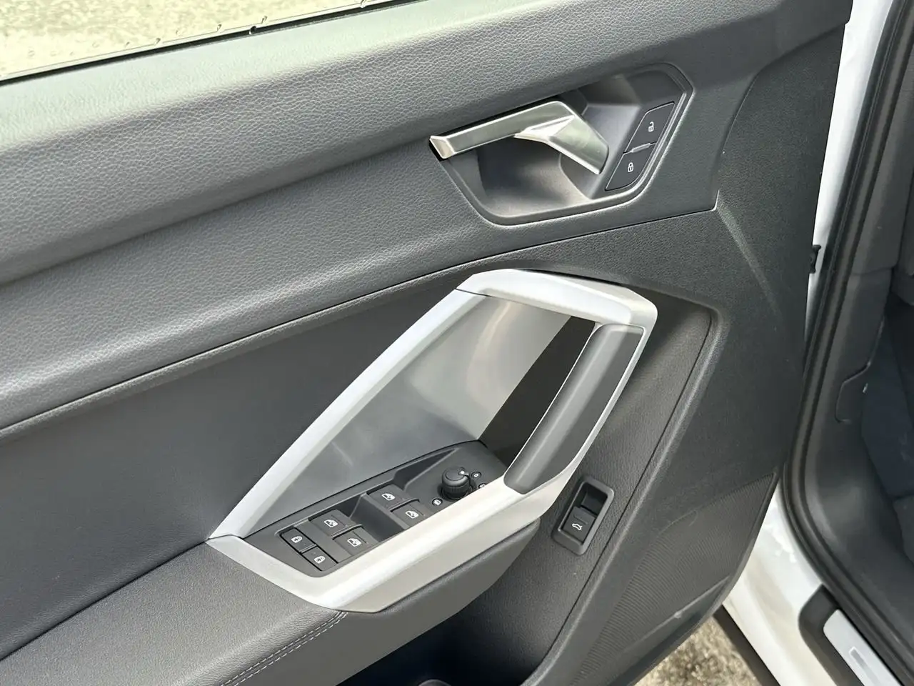 Audi Q3 - Image 20
