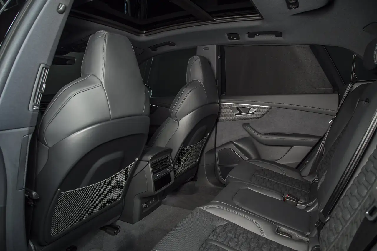 Audi RS Q8 - Image 17