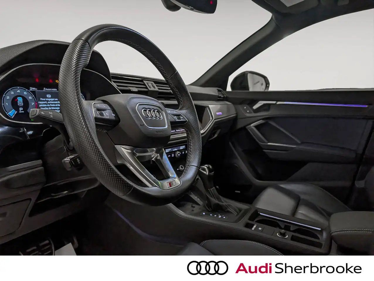 Audi Q3 - Image 5