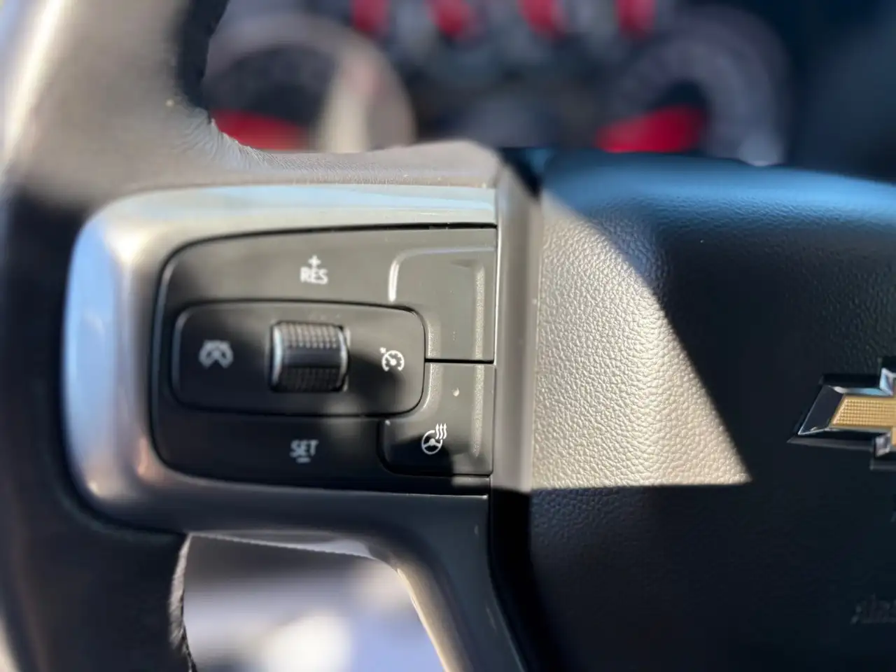 Chevrolet Silverado 1500 - Image 12