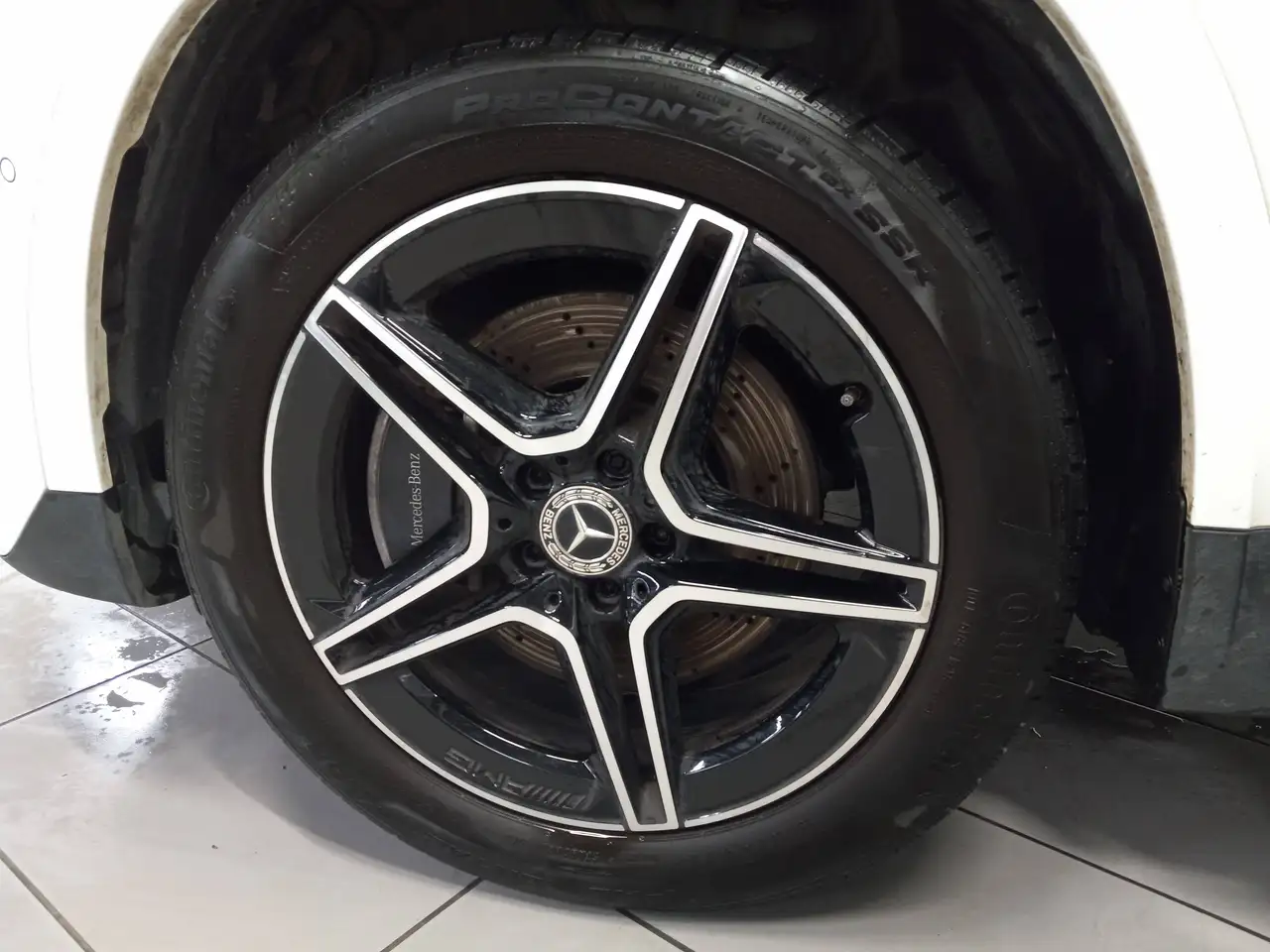 Mercedes-Benz GLA - Image 17