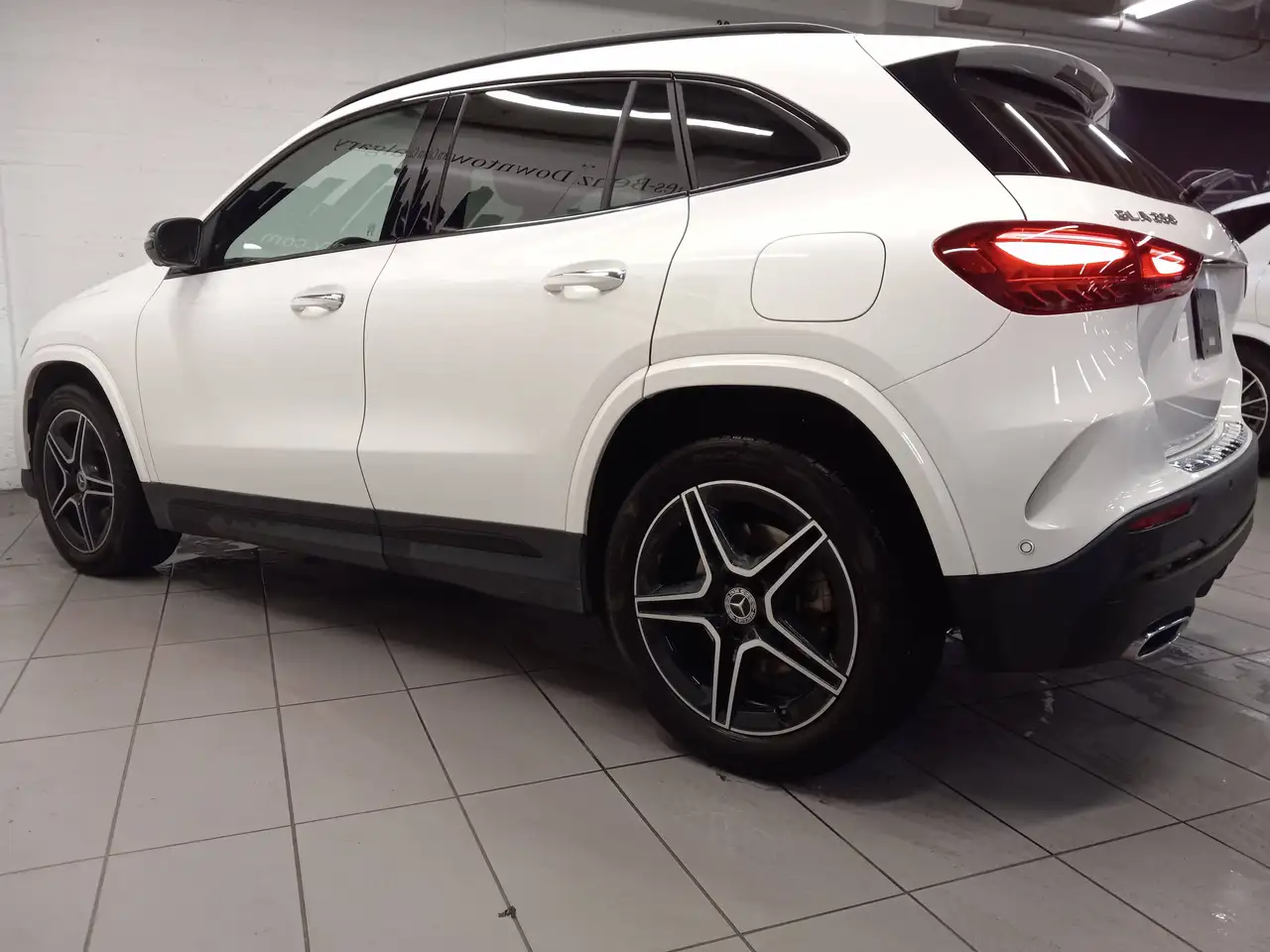 Mercedes-Benz GLA - Image 11