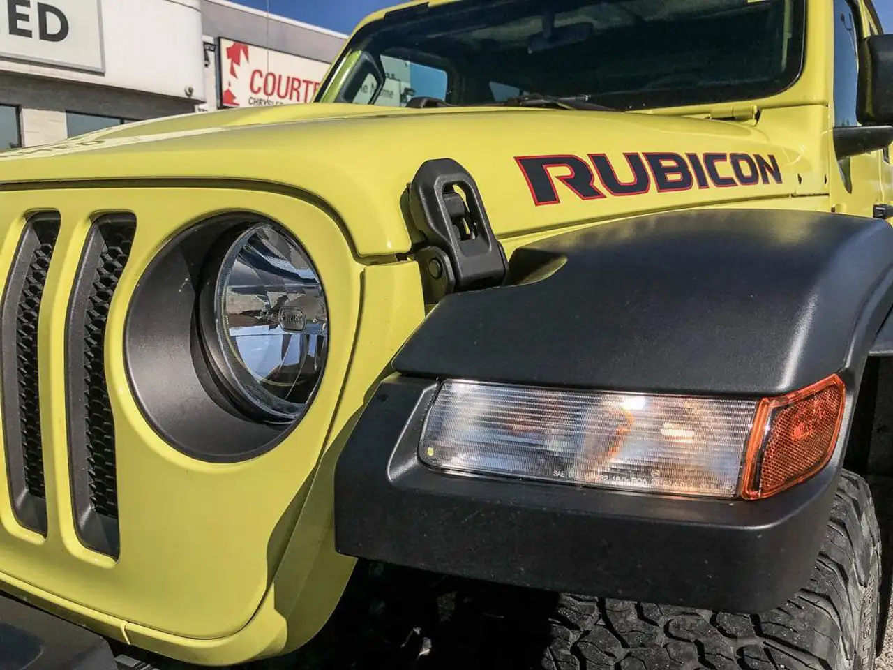 Jeep Wrangler - Image 12