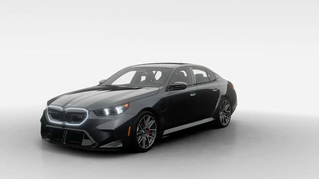 BMW M5 - Image 1