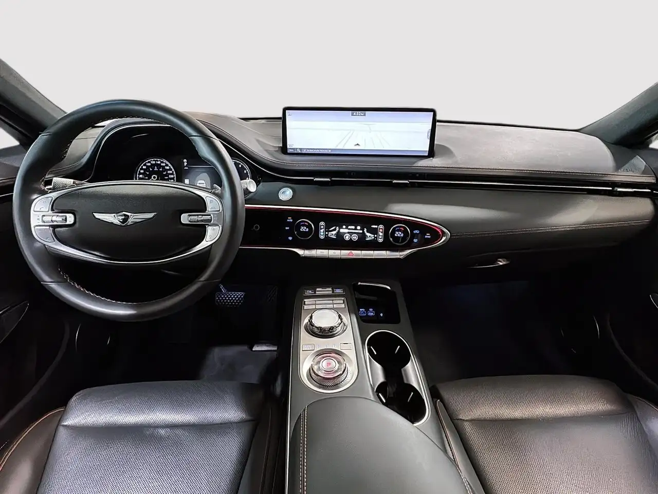 Genesis GV70 - Image 25