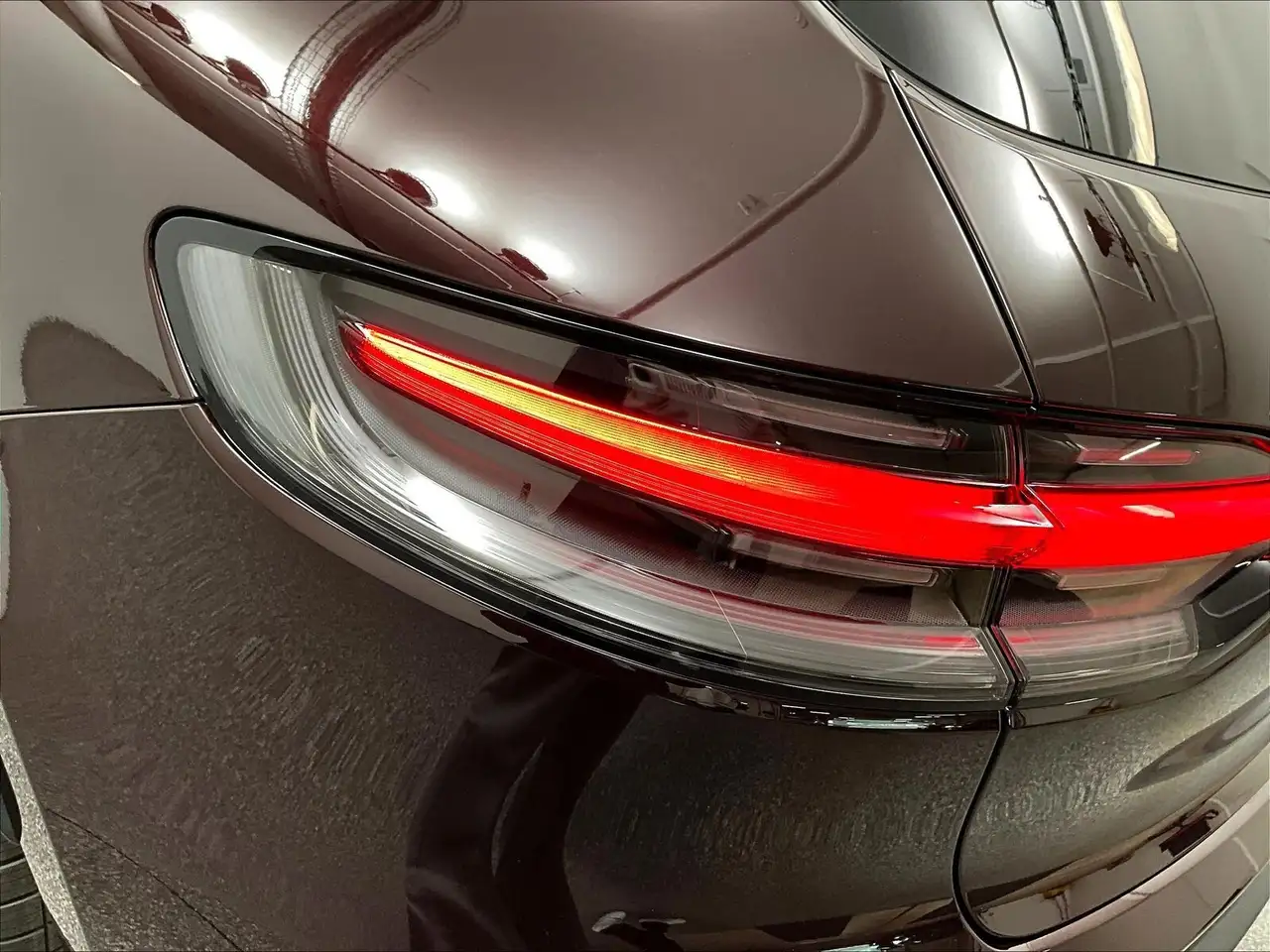 Porsche Macan - Image 36