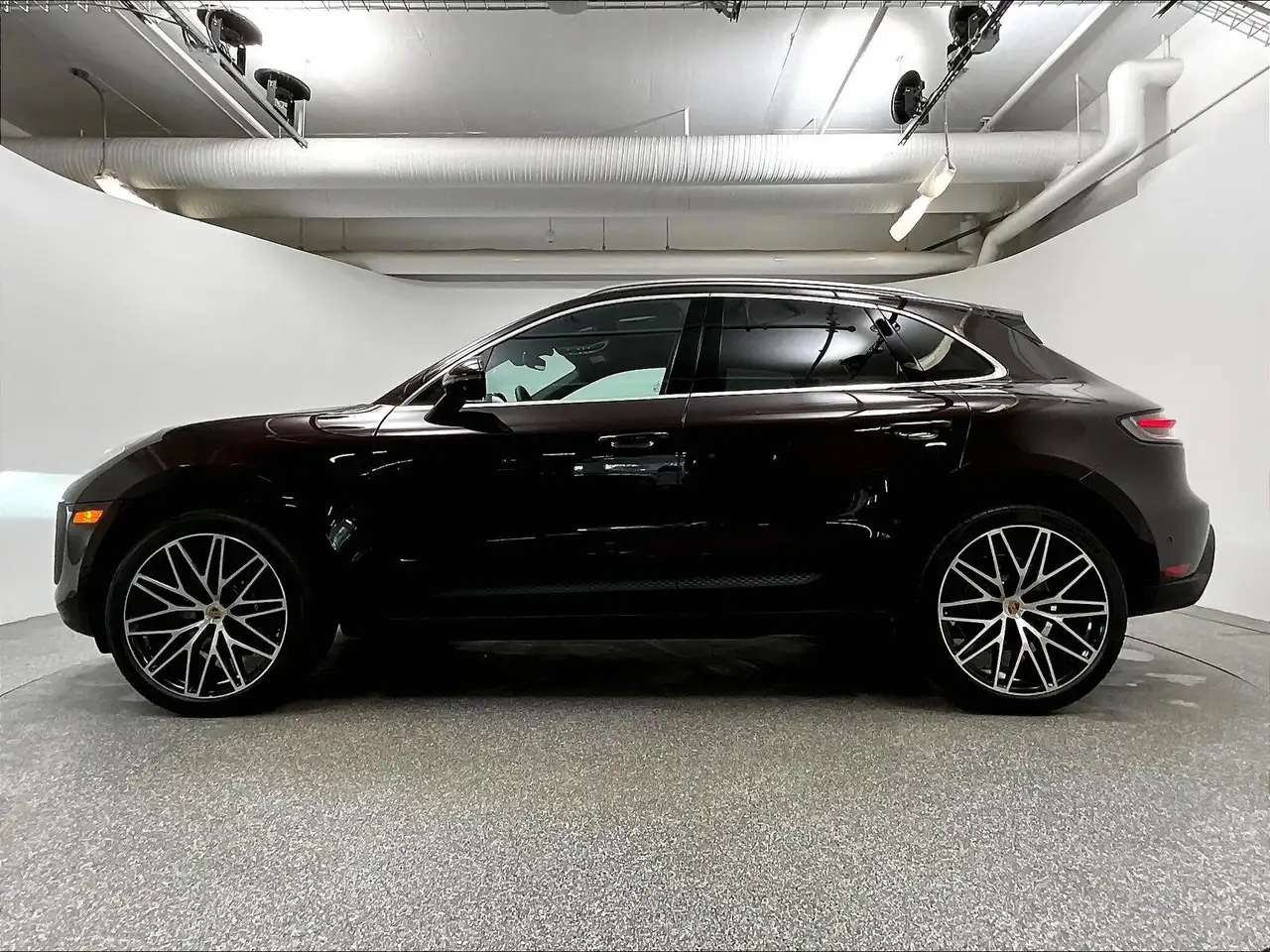 Porsche Macan - Image 8