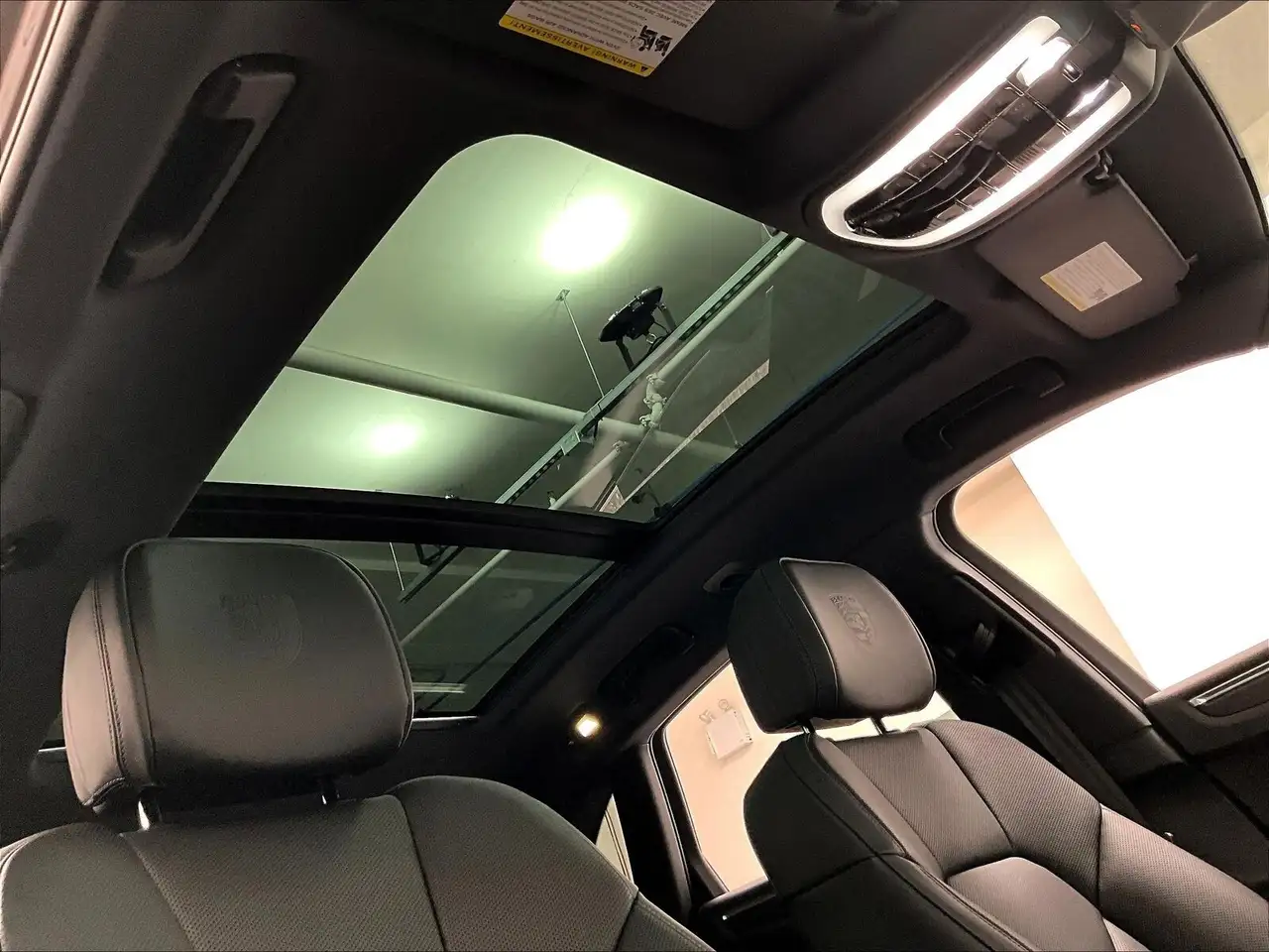Porsche Macan - Image 29