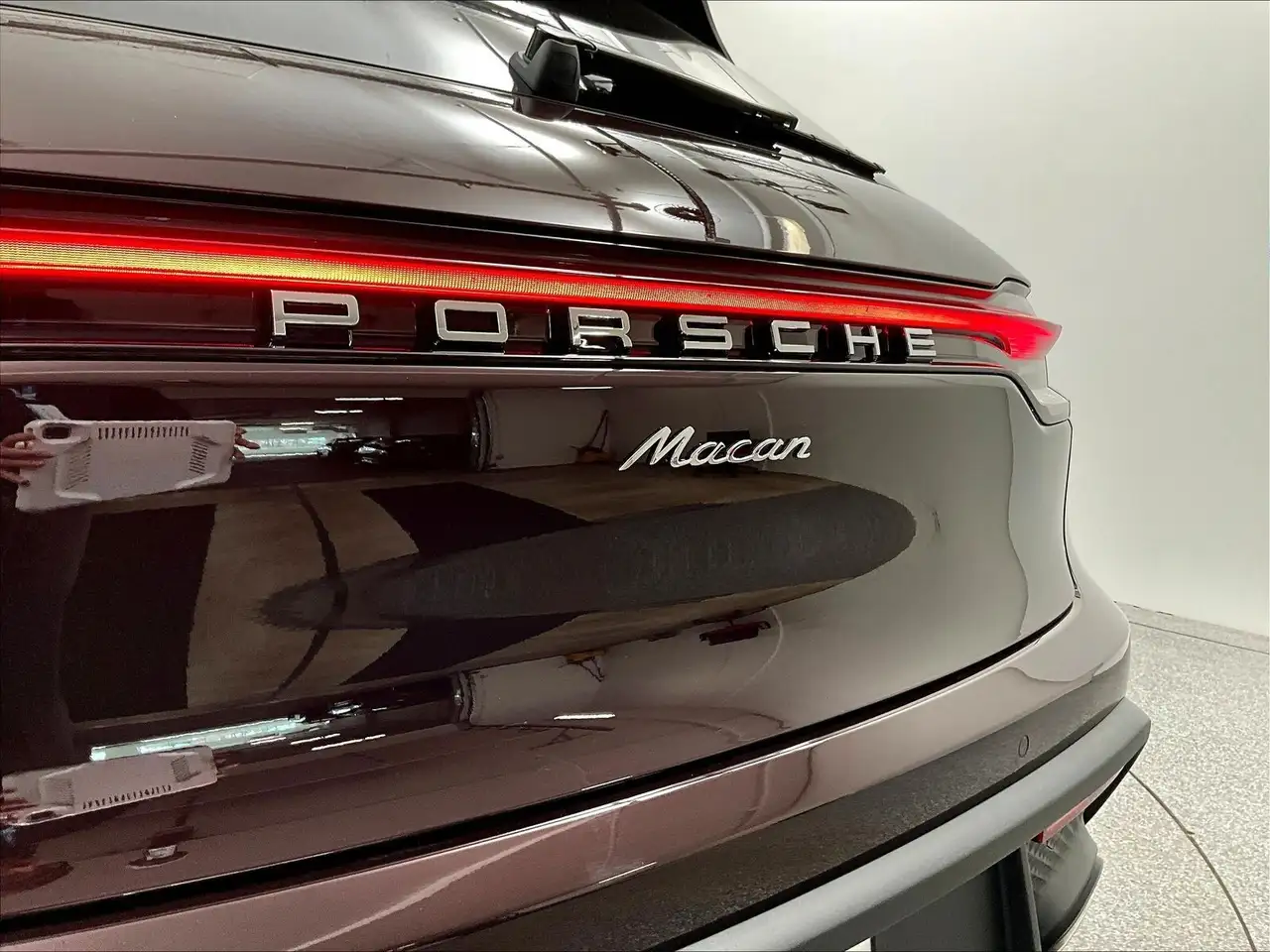 Porsche Macan - Image 37