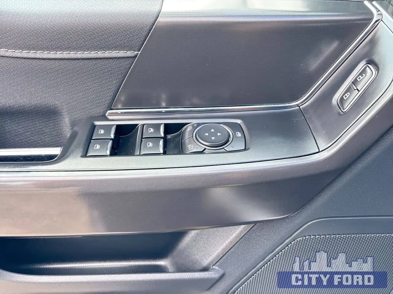 Ford F-150 - Image 12