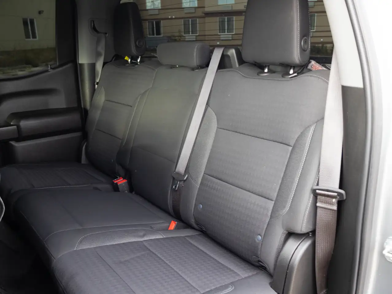 Chevrolet Silverado 1500 - Image 25