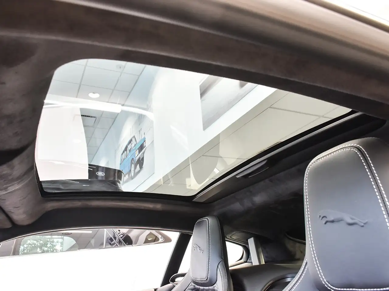 Jaguar F-Type - Image 27