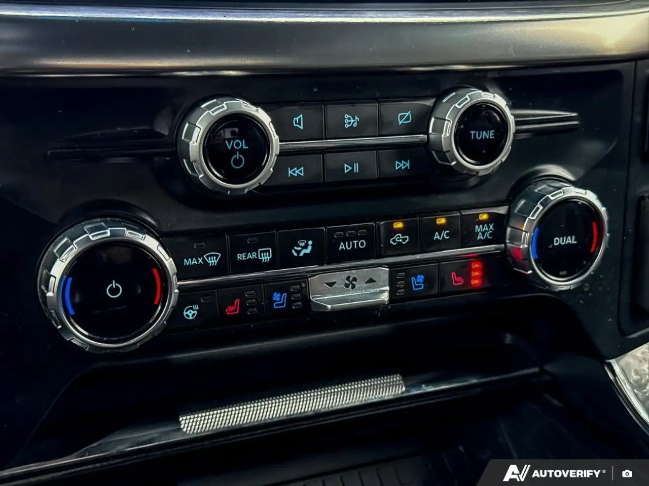 Ford F-150 - Image 21