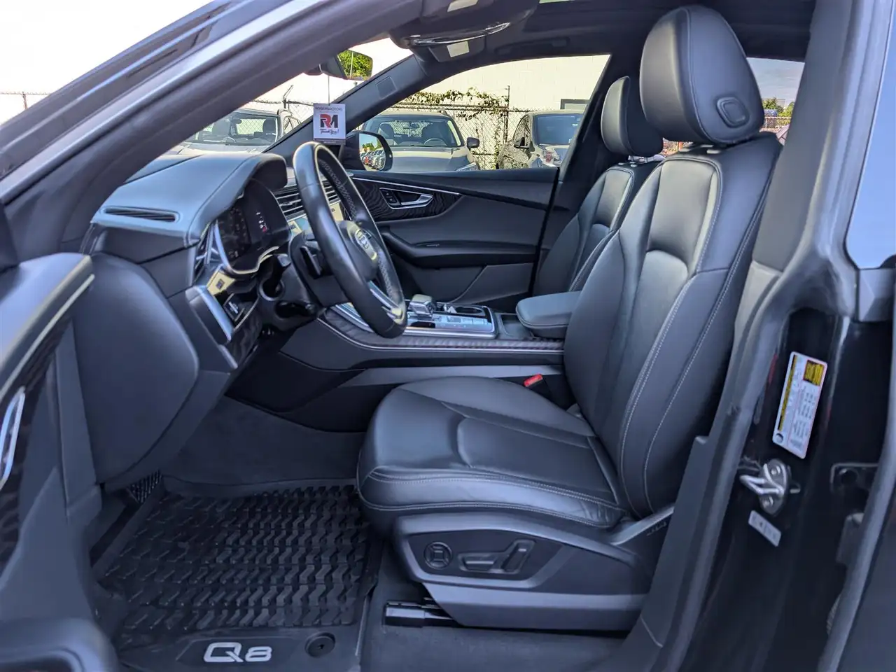 Audi Q8 - Image 10