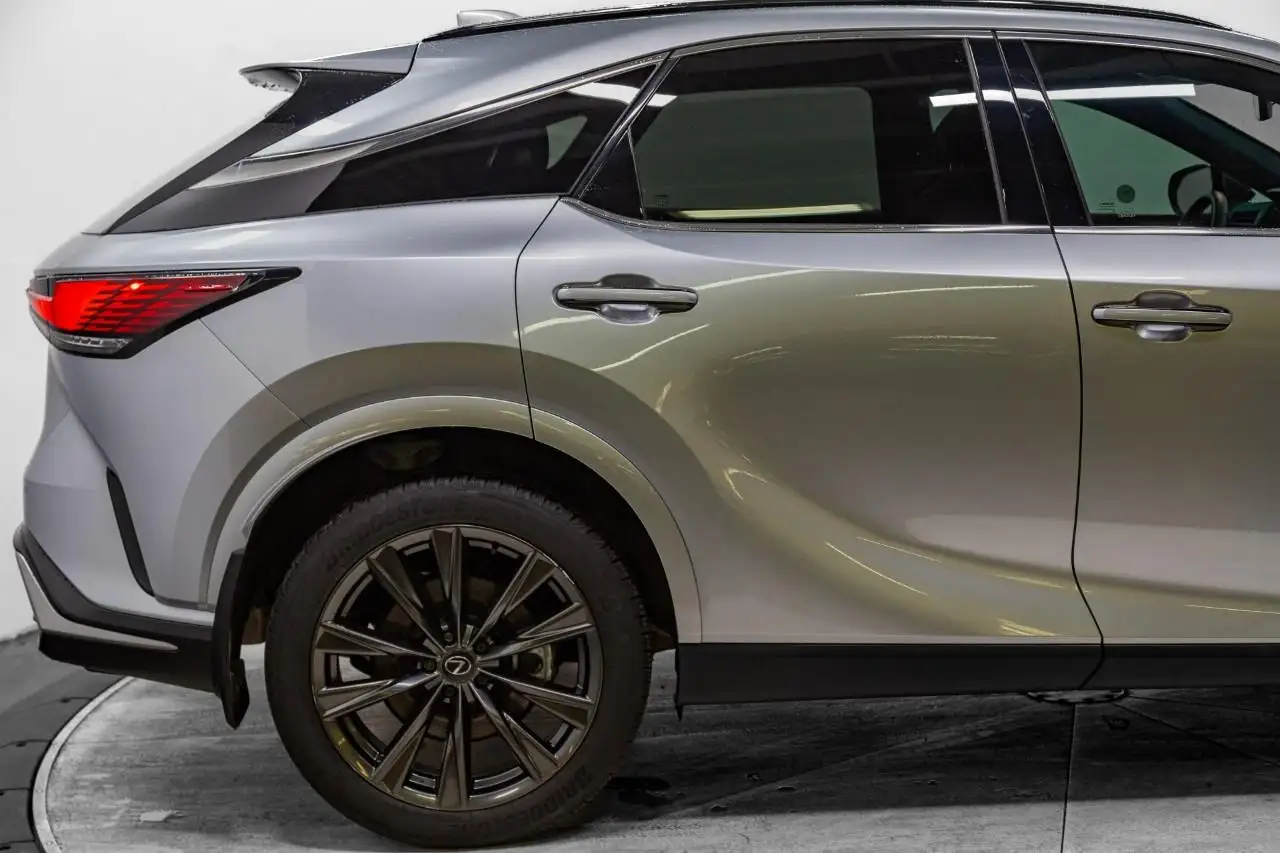 Lexus RX 350 - Image 10