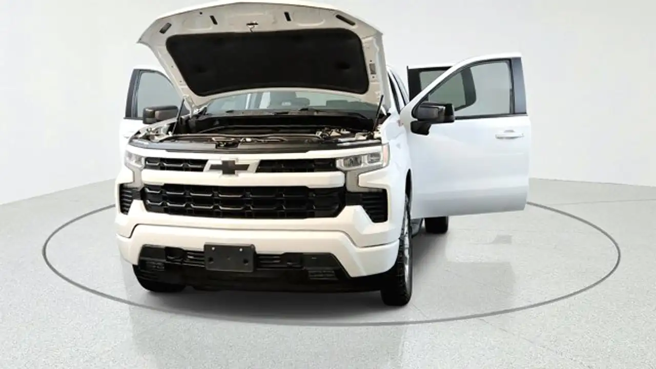 Chevrolet Silverado 1500 - Image 12