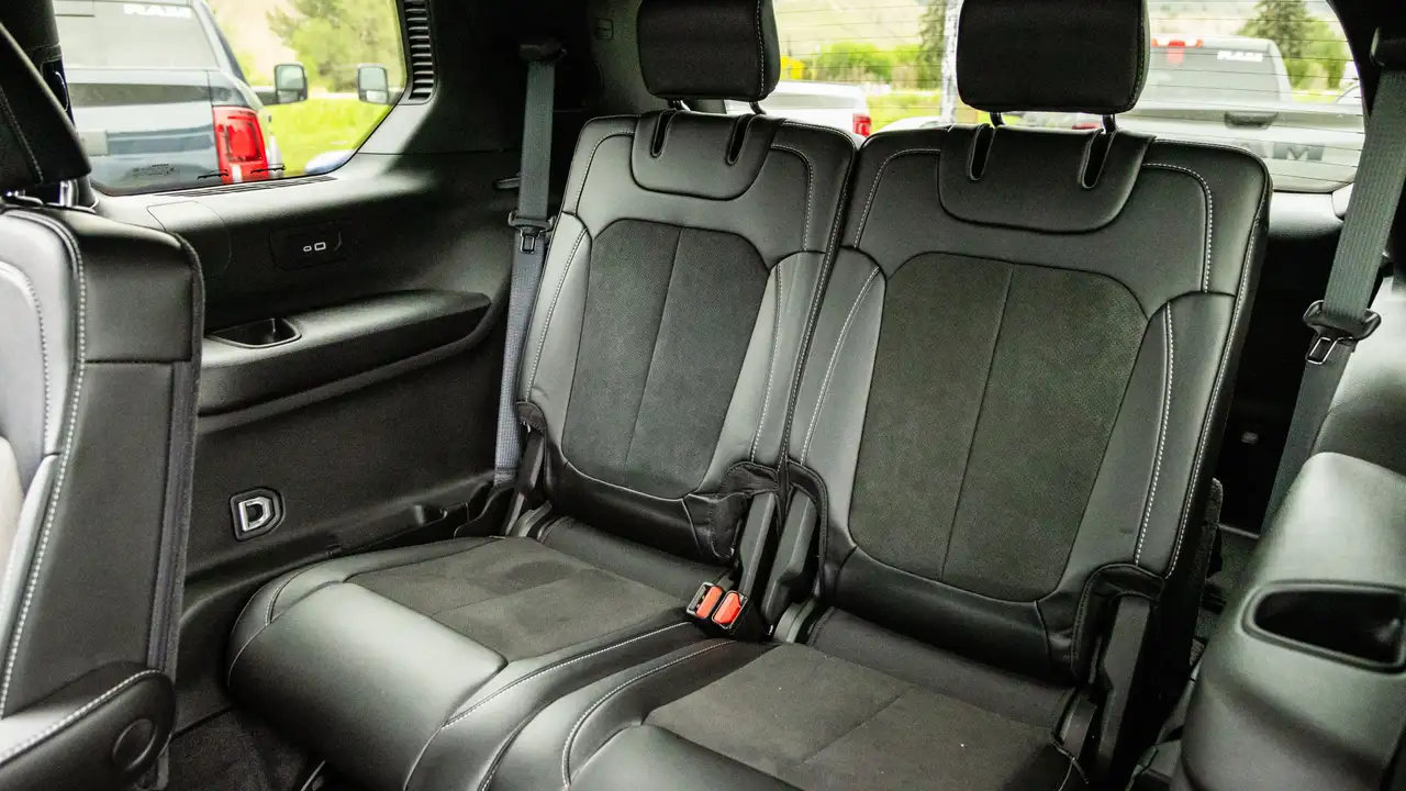 Jeep Grand Cherokee - Image 20