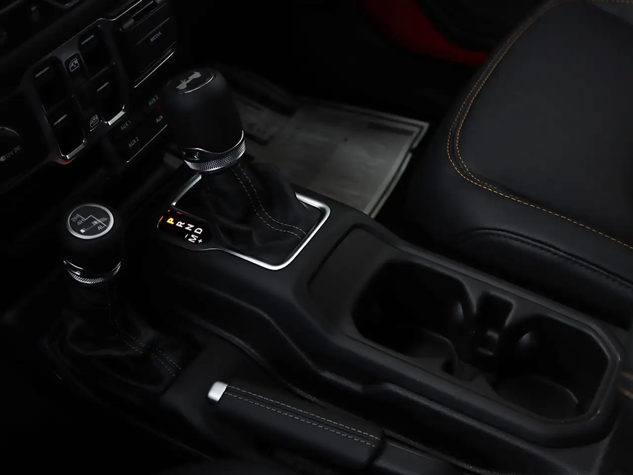 Jeep Wrangler - Image 16