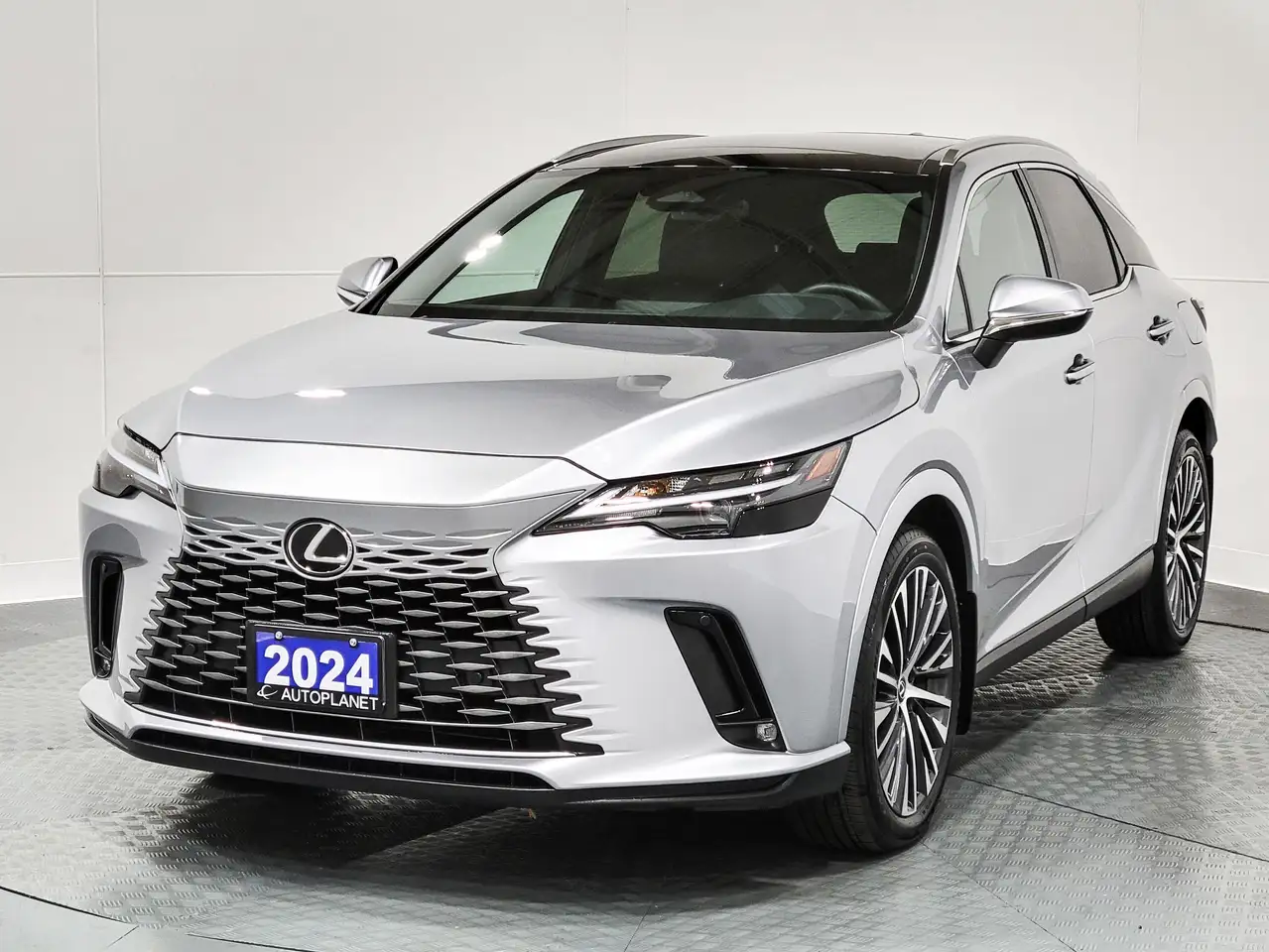 Lexus RX - Image 41