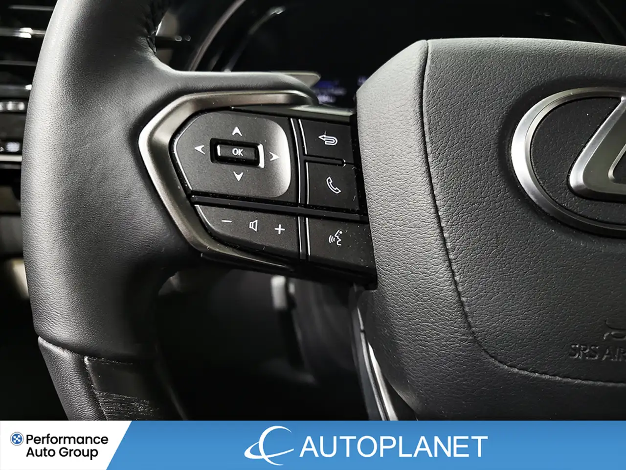 Lexus RX - Image 28