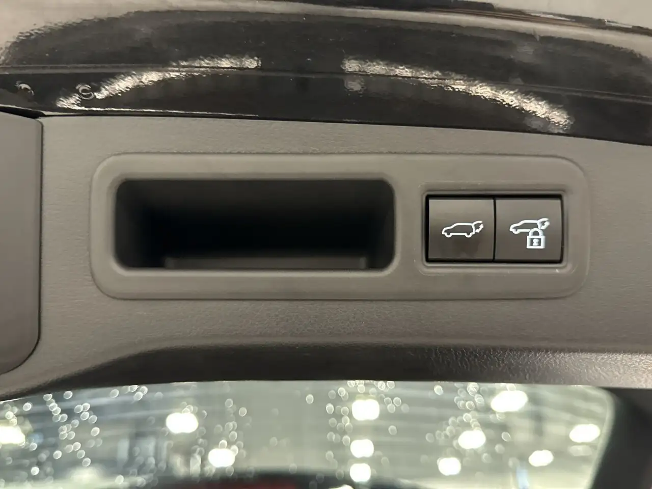 Lexus RX - Image 30