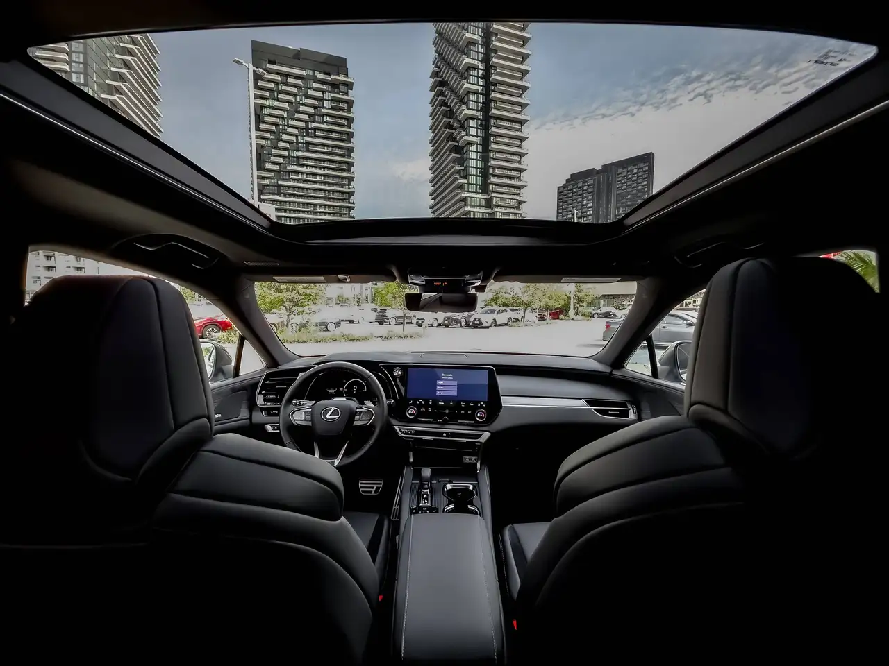 Lexus RX - Image 14