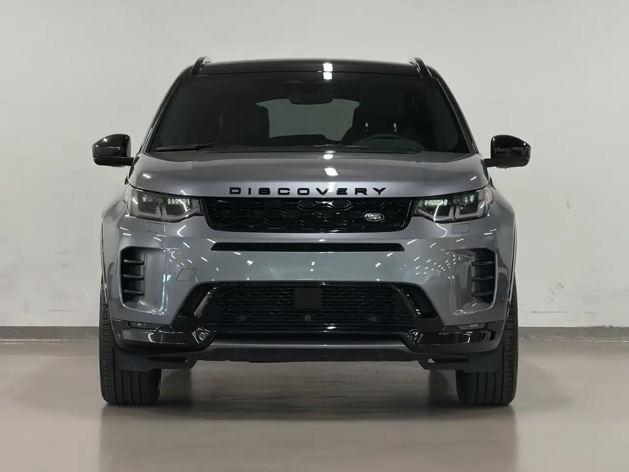 Land Rover Discovery Sport - Image 4