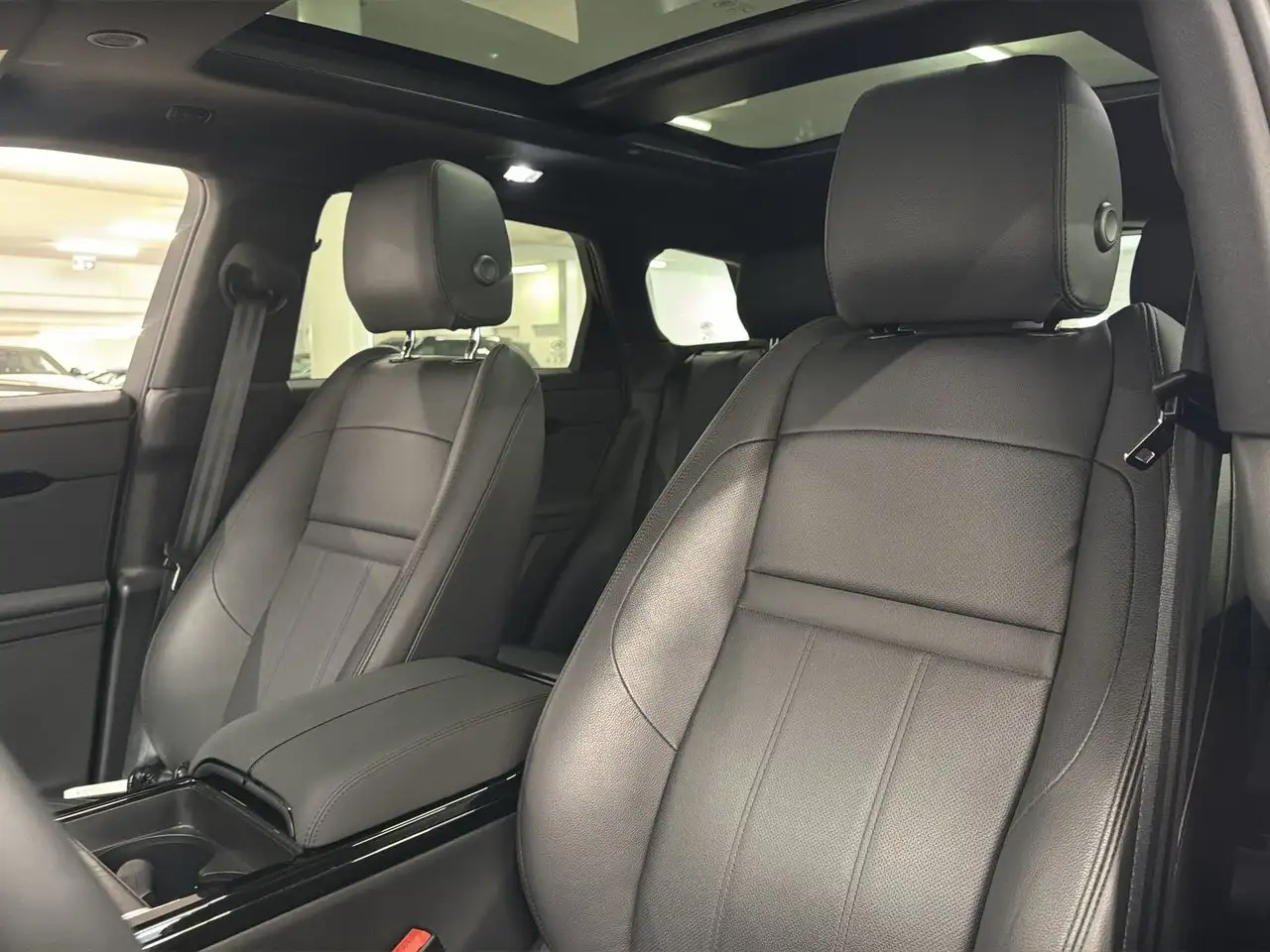 Land Rover Range Rover Evoque - Image 20