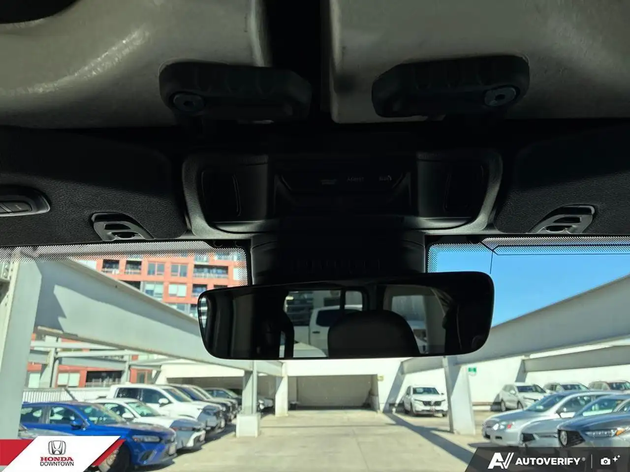 Jeep Wrangler - Image 18
