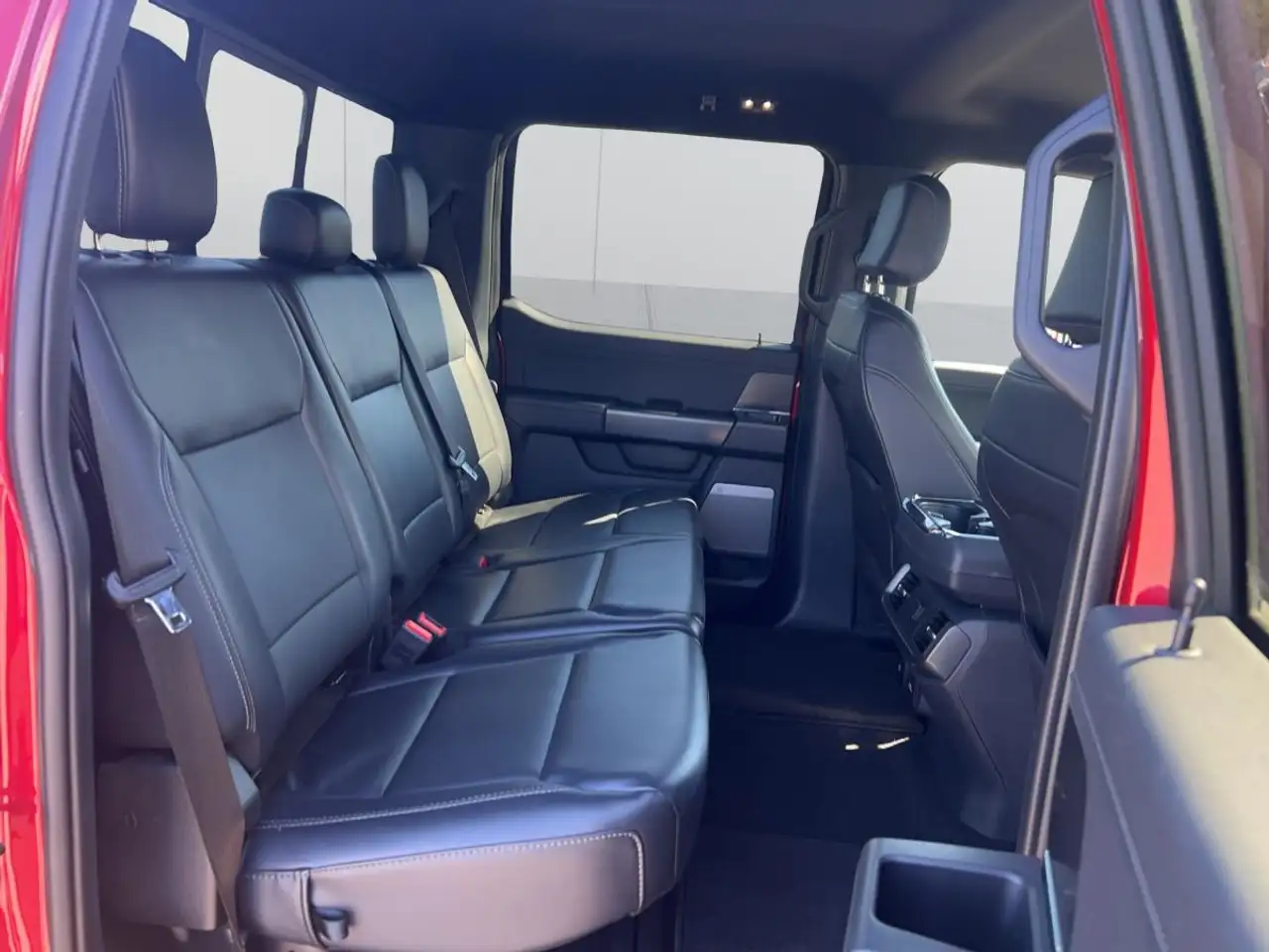 Ford F-150 - Image 21