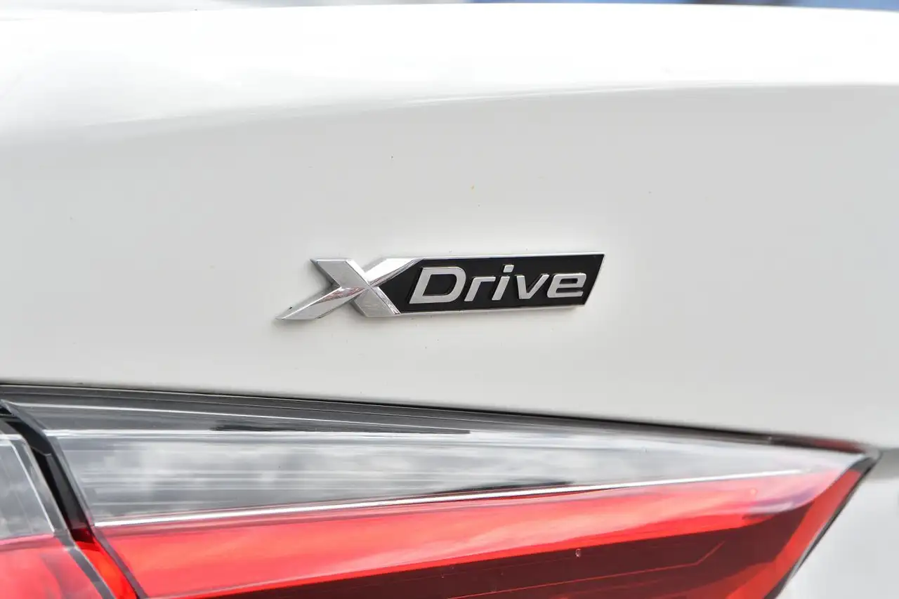 BMW 4 Series - Image 32