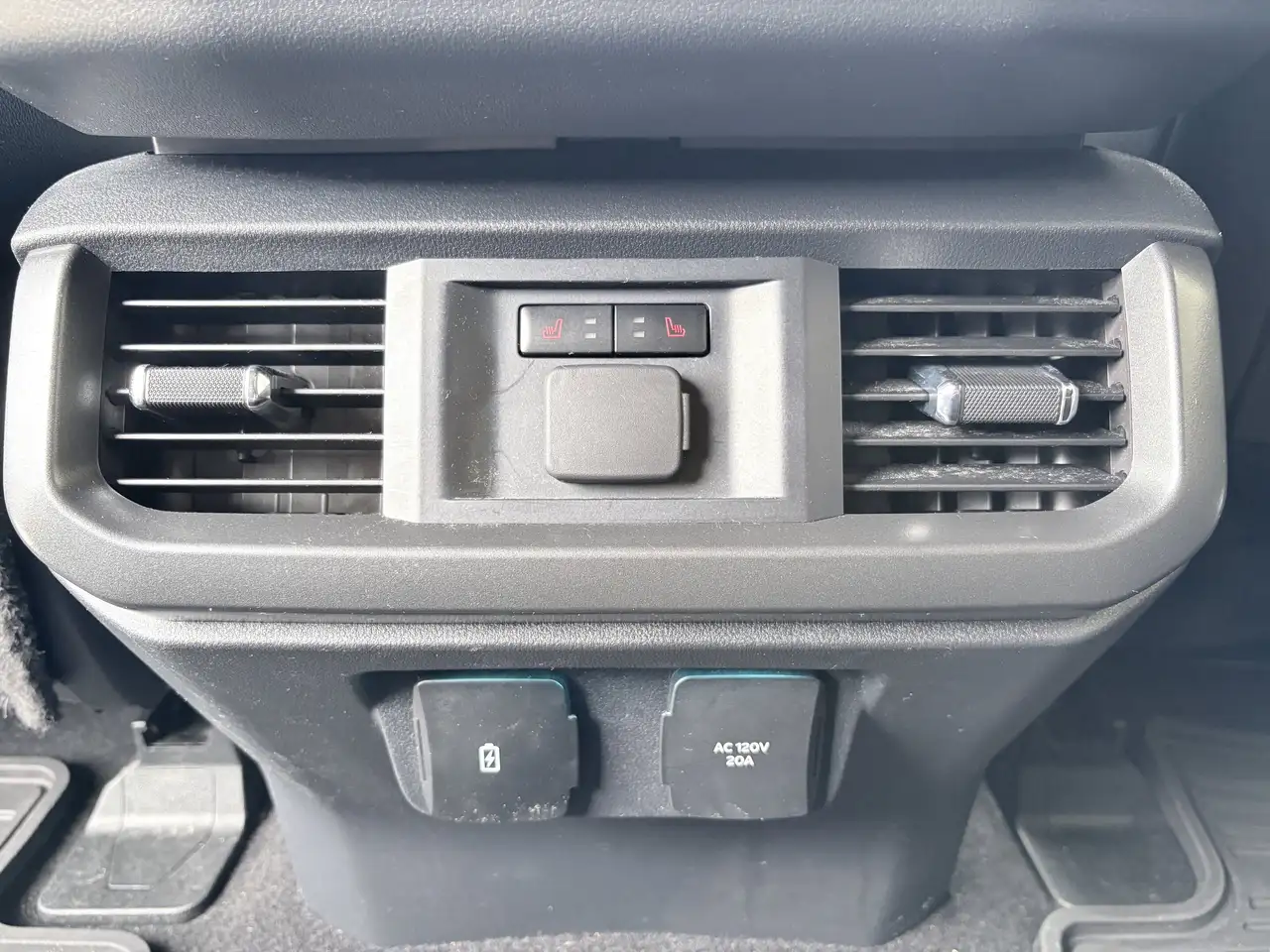 Ford F-150 - Image 31