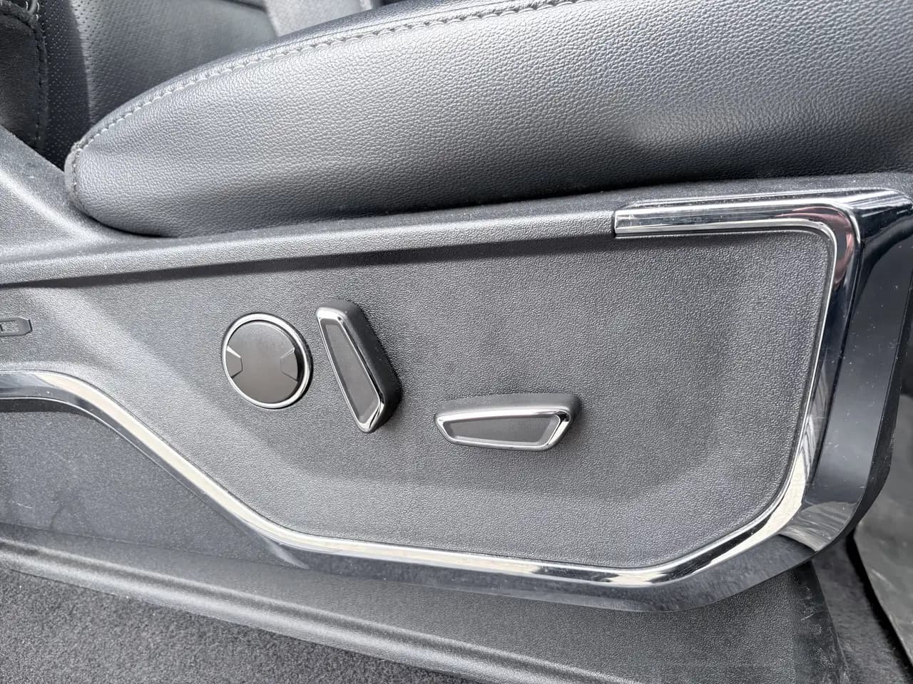 Ford F-150 - Image 33