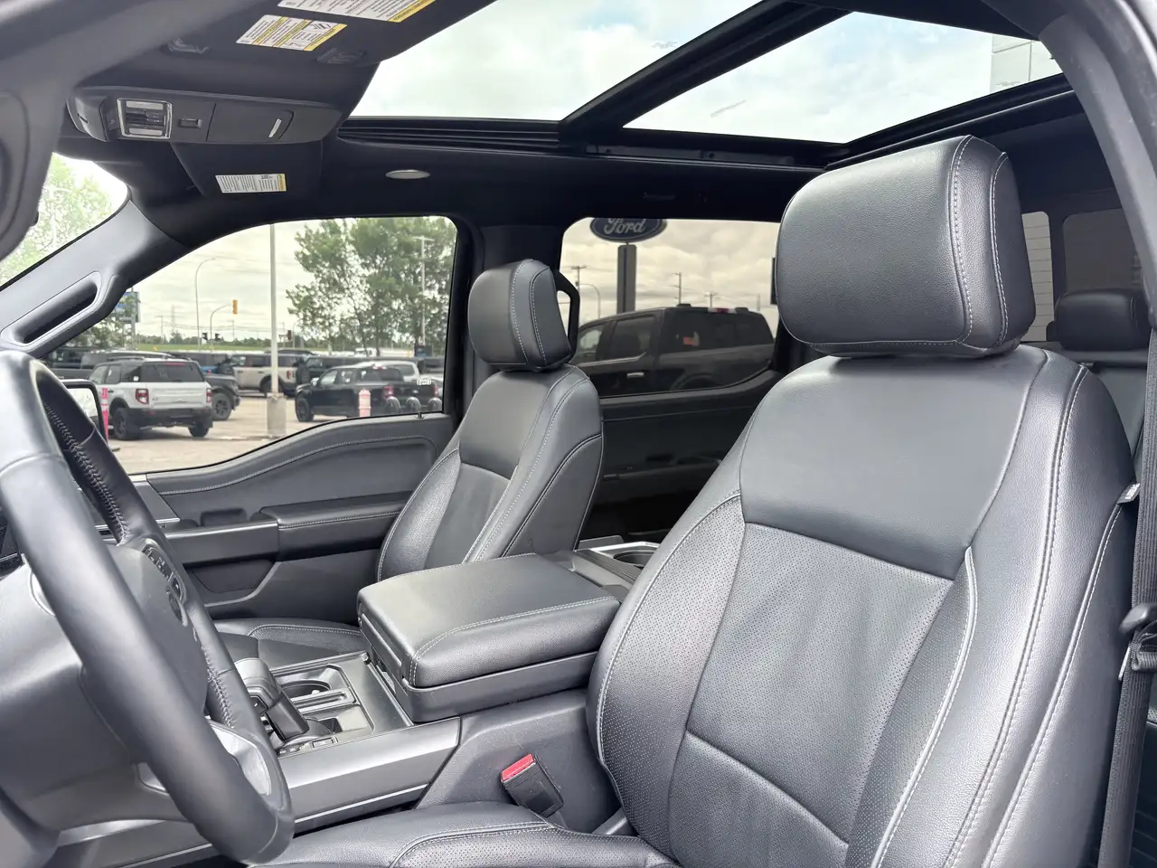 Ford F-150 - Image 11