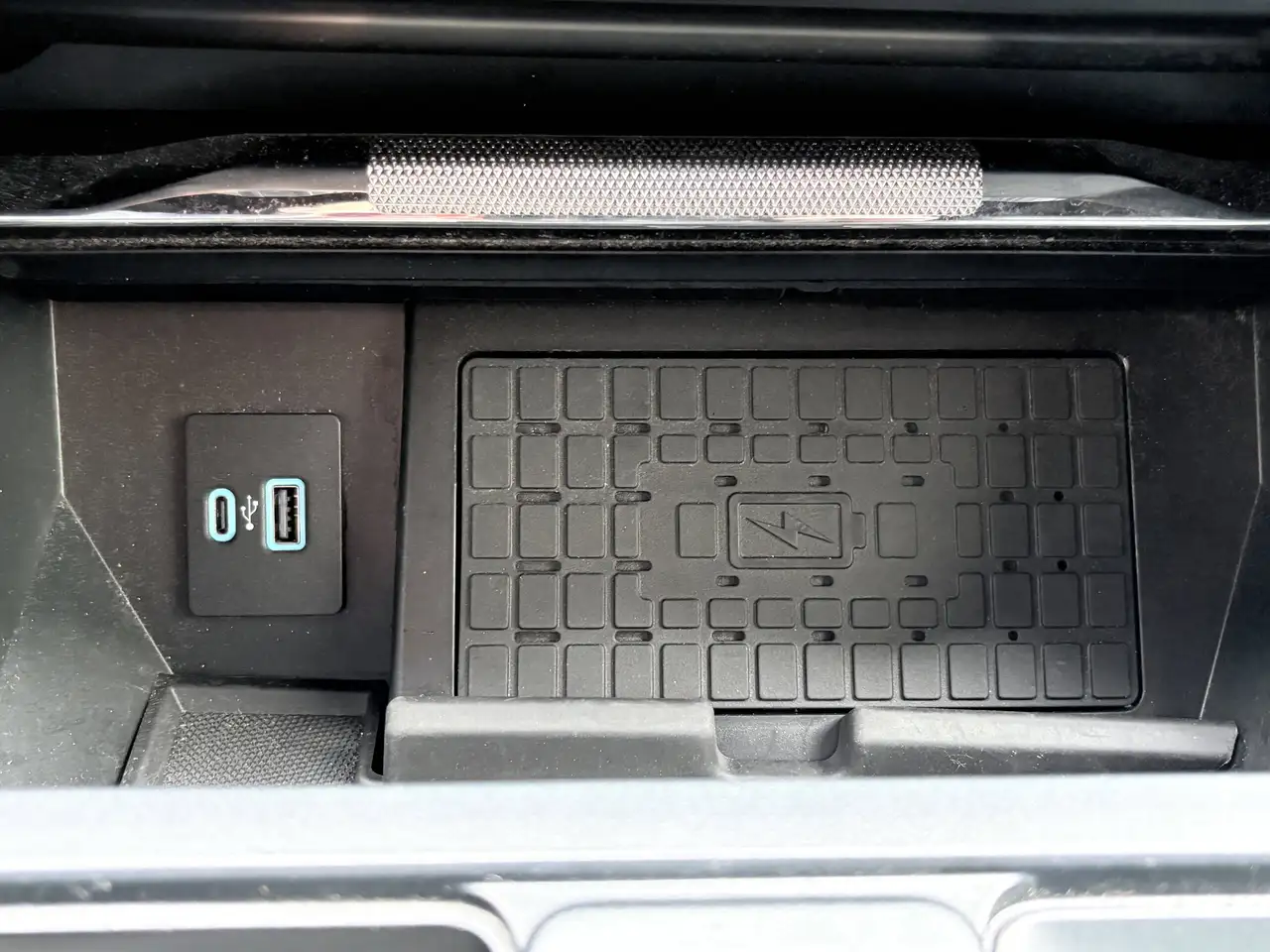 Ford F-150 - Image 25