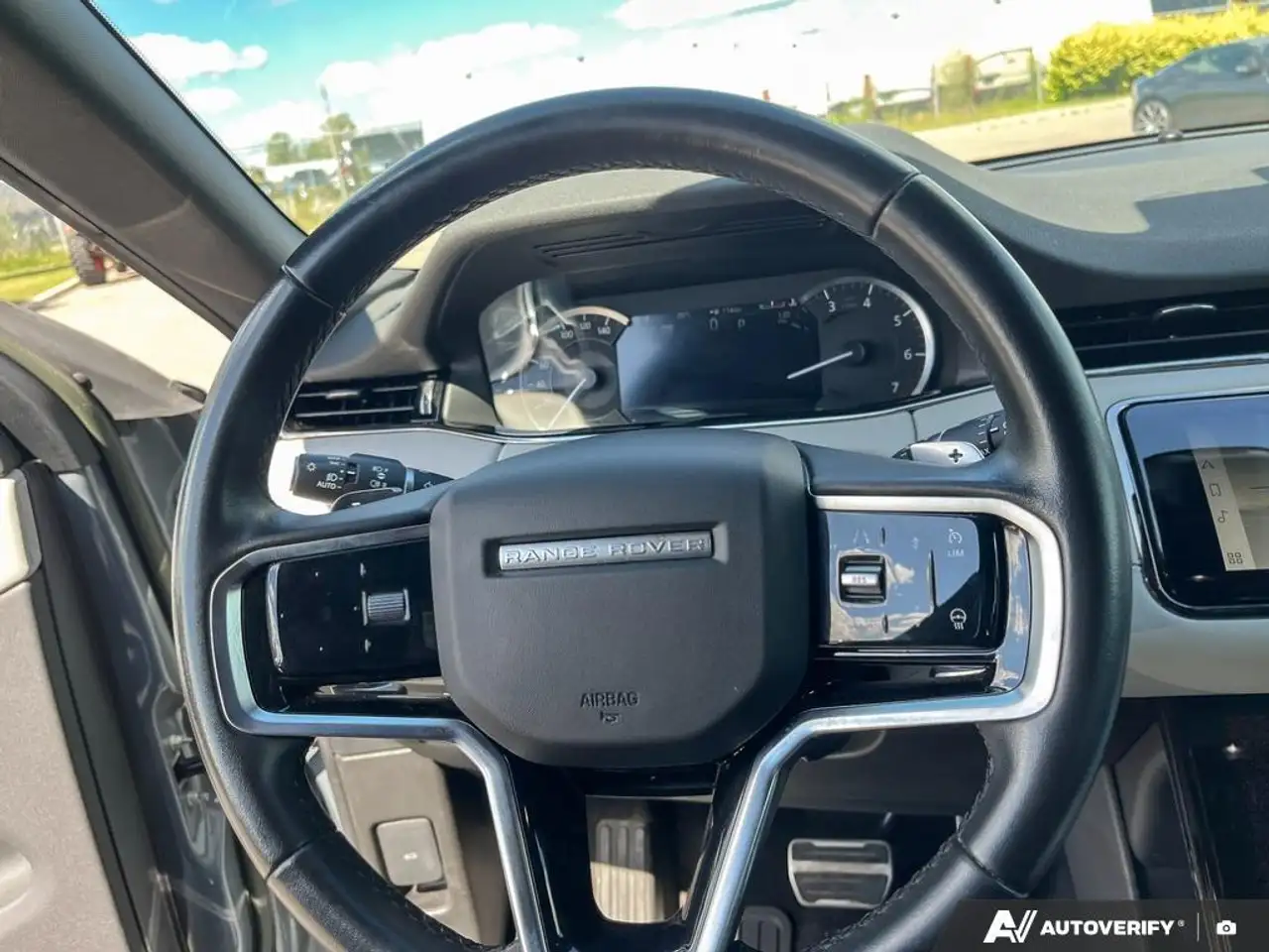 Land Rover Range Rover Evoque - Image 14