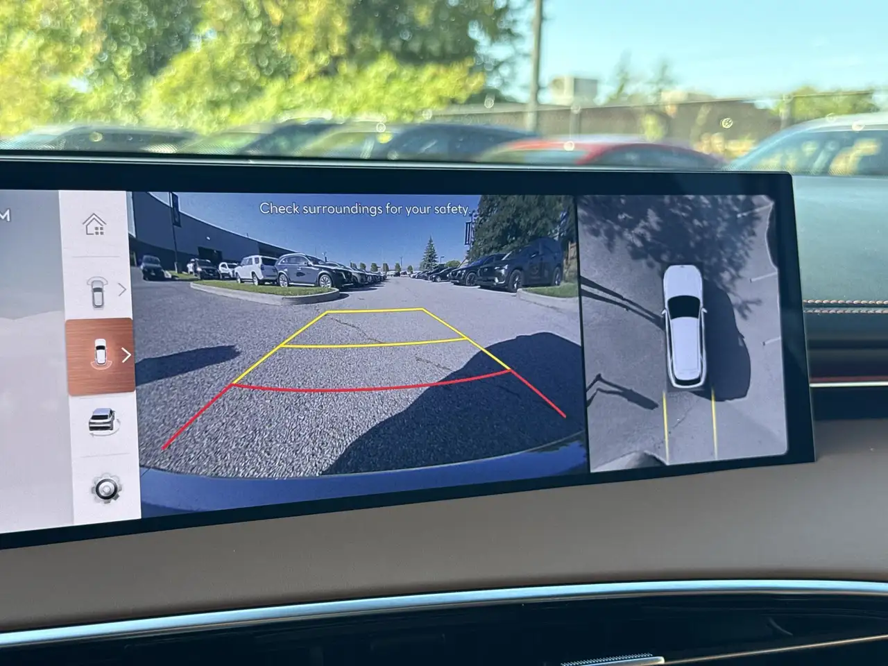 Genesis GV70 - Image 24