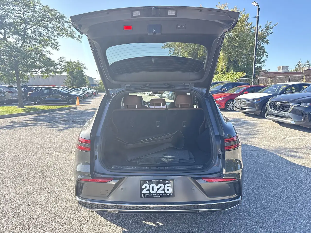 Genesis GV70 - Image 21