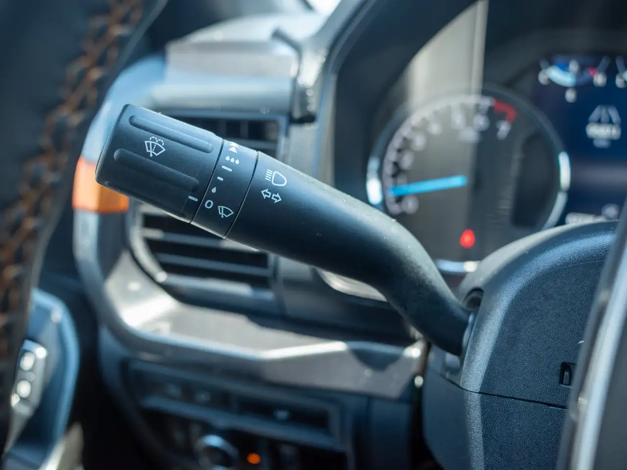 Ford F-150 - Image 19