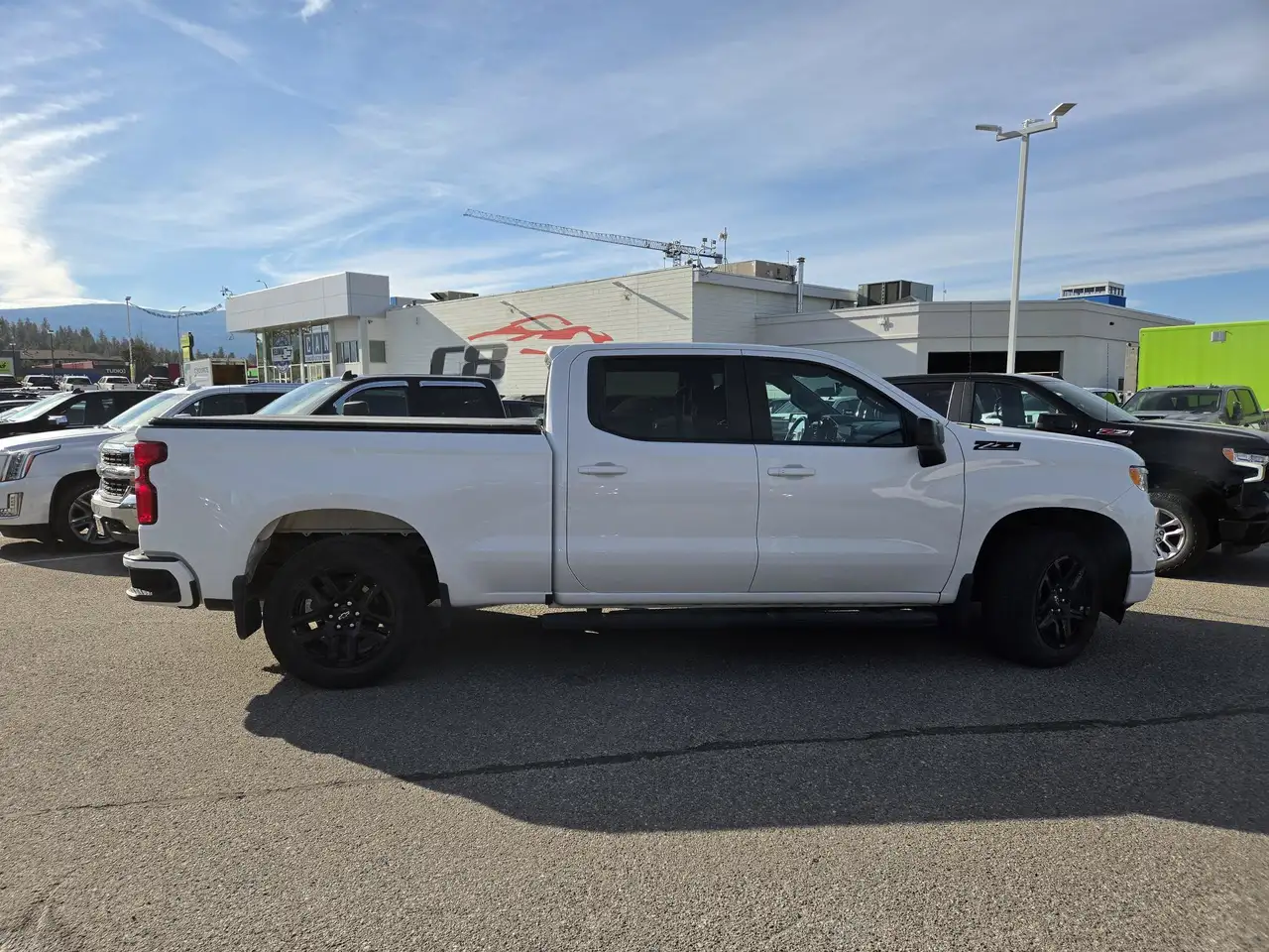 Chevrolet Silverado 1500 - Image 2
