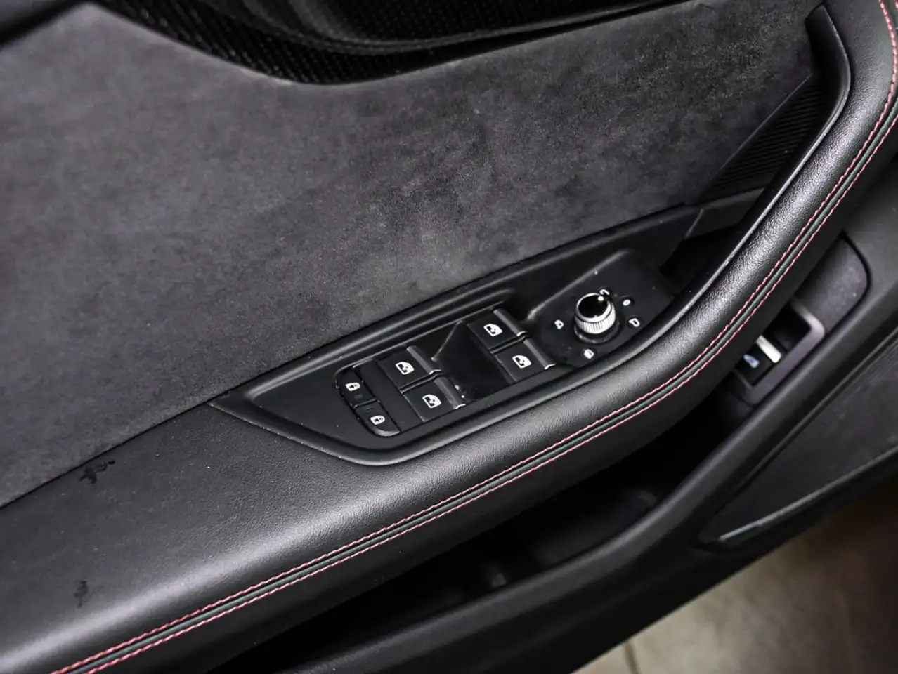 Audi S4 - Image 16