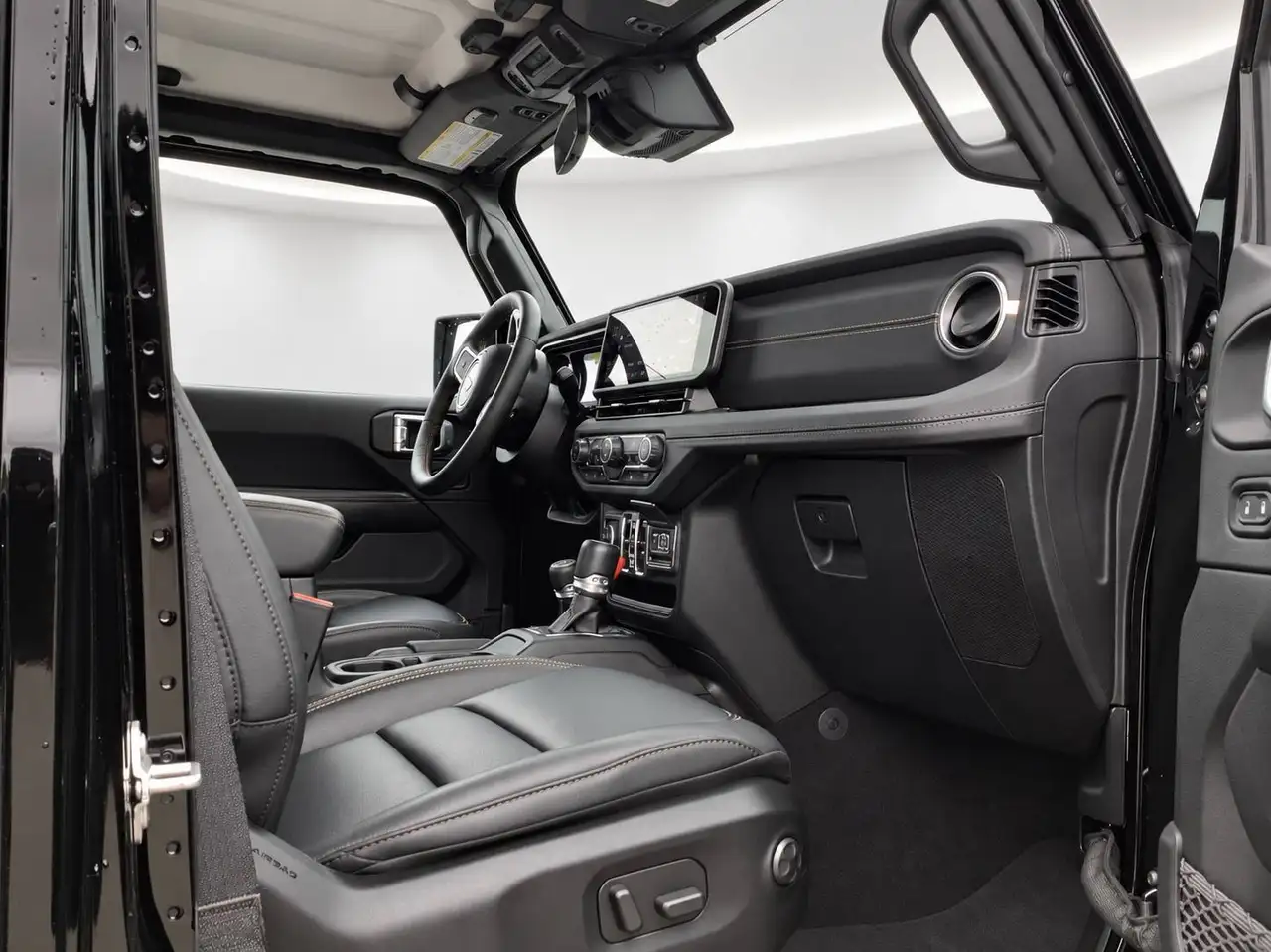 Jeep Wrangler - Image 26