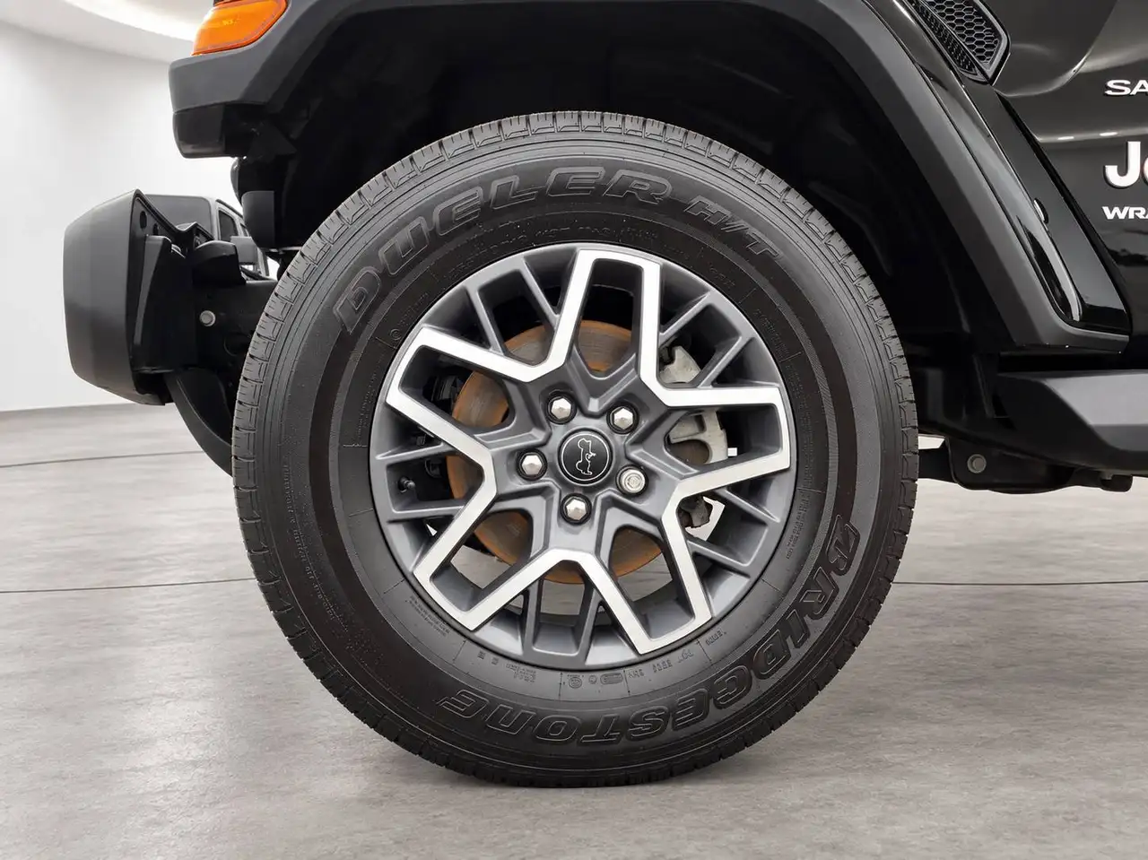 Jeep Wrangler - Image 34