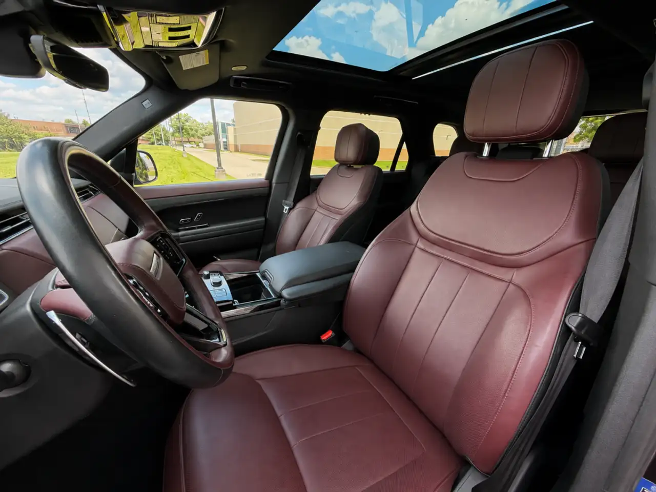 Land Rover Range Rover Sport - Image 10