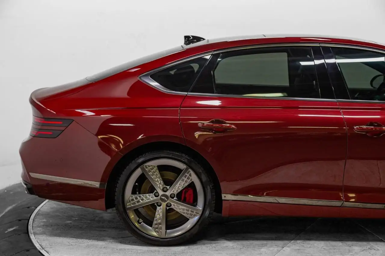 Genesis G80 - Image 11