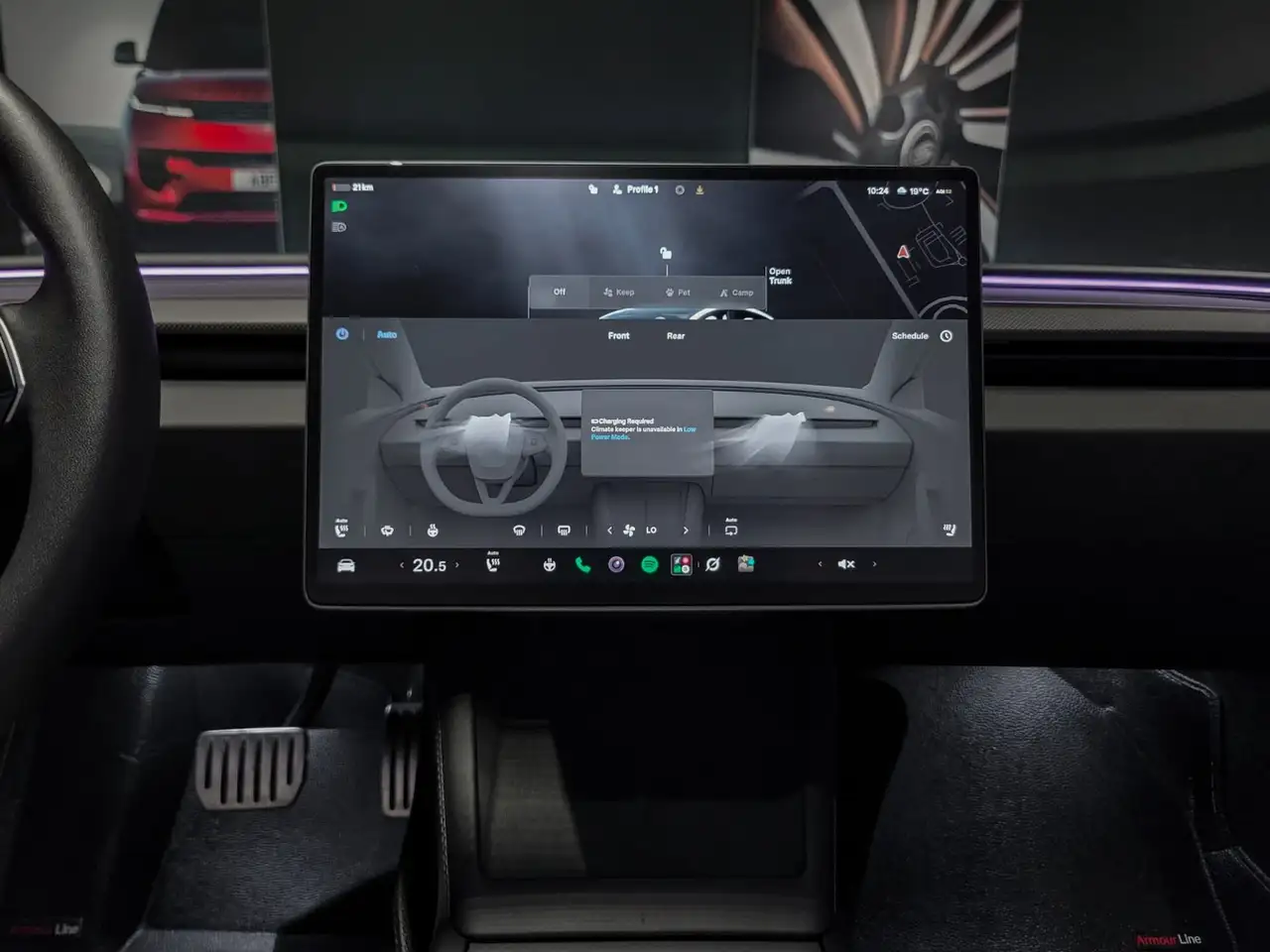 Tesla Model 3 - Image 18
