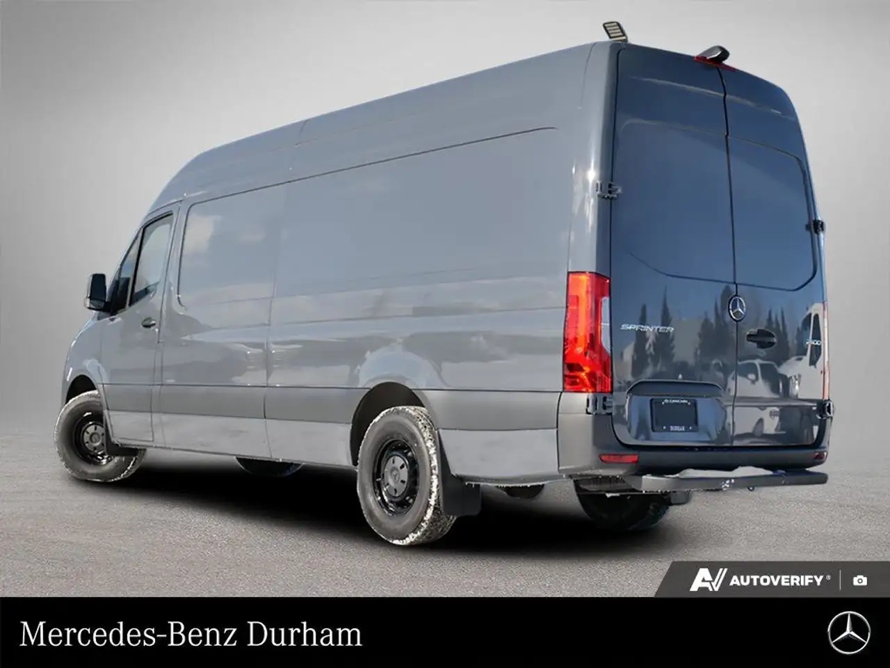 Mercedes-Benz Sprinter - Image 4