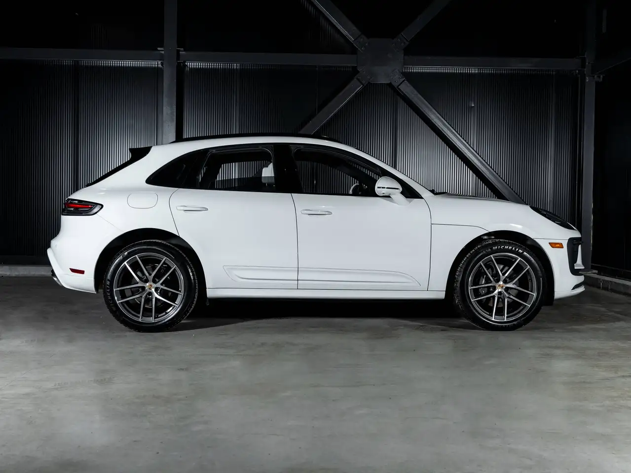 Porsche Macan - Image 9