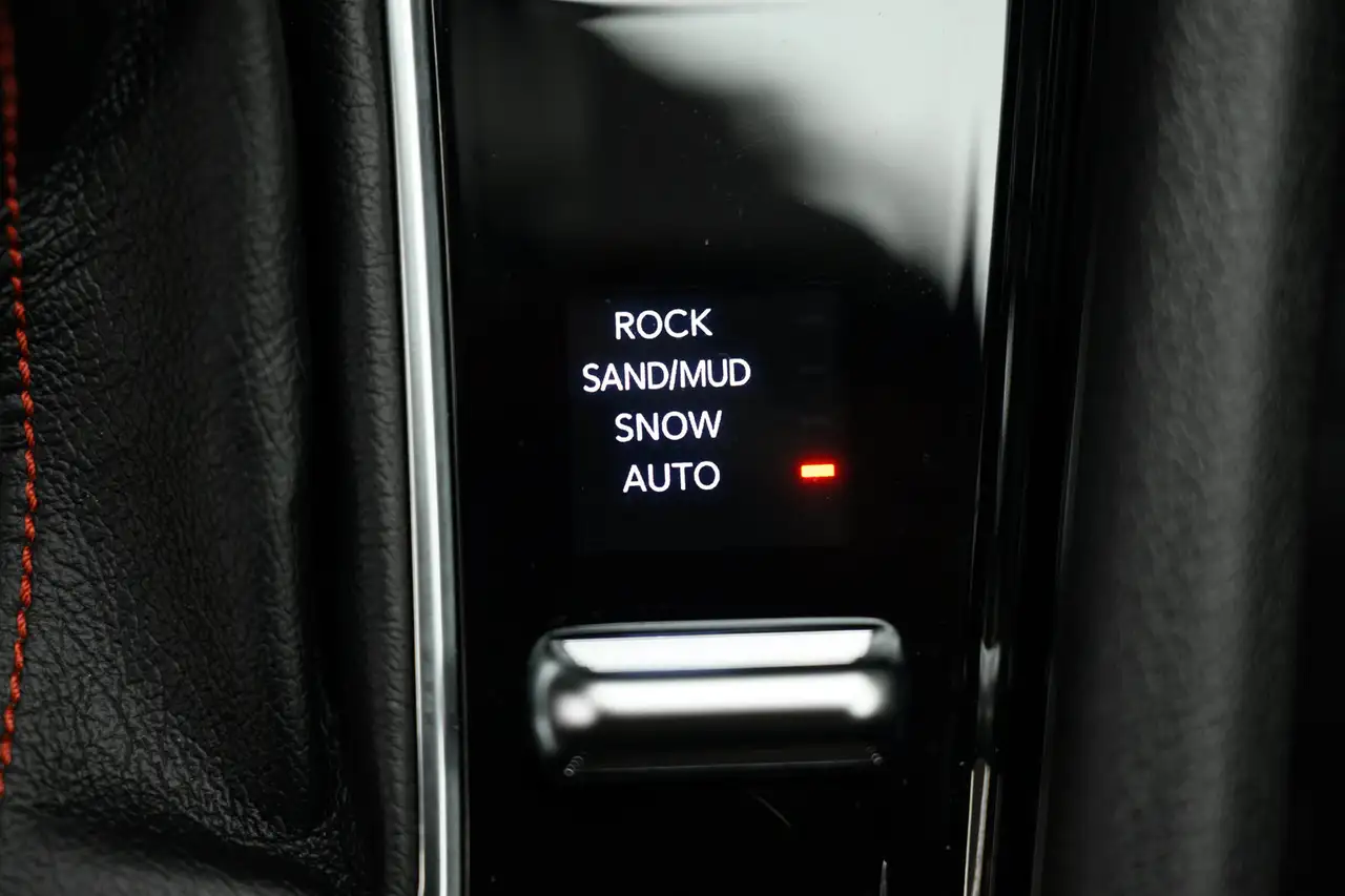 Jeep Compass - Image 20