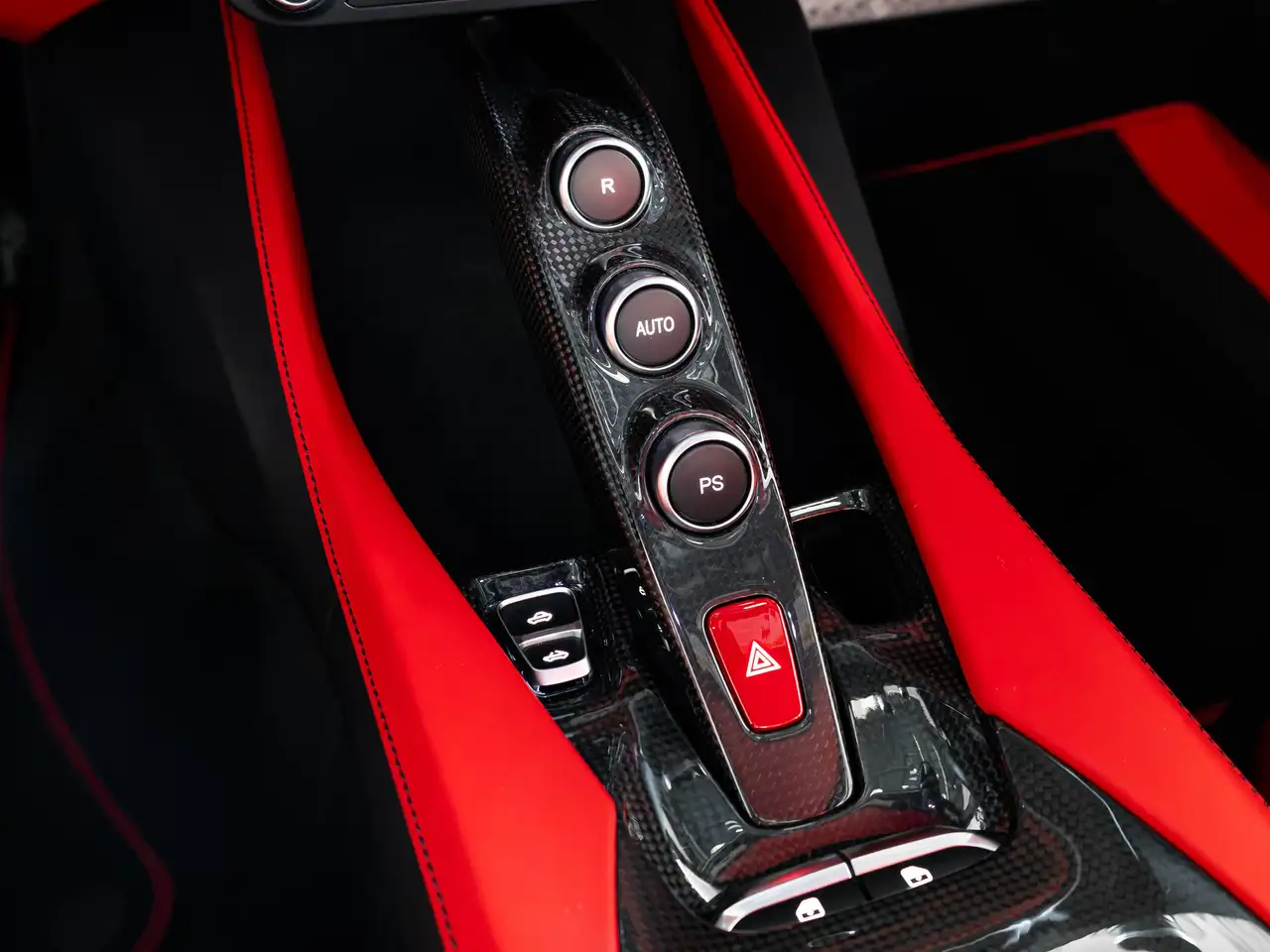 Ferrari Portofino - Image 34